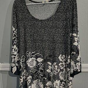 Brittany Black Large Monochrome Floral 3/4 Sleeve Soft Stretchy Tunic